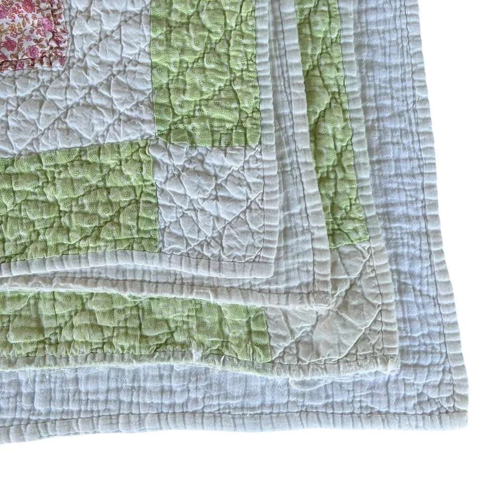 VTG Southern Belle Block Quilt Hand Stitched Quilted Parasol Bonnet Calico 58x76